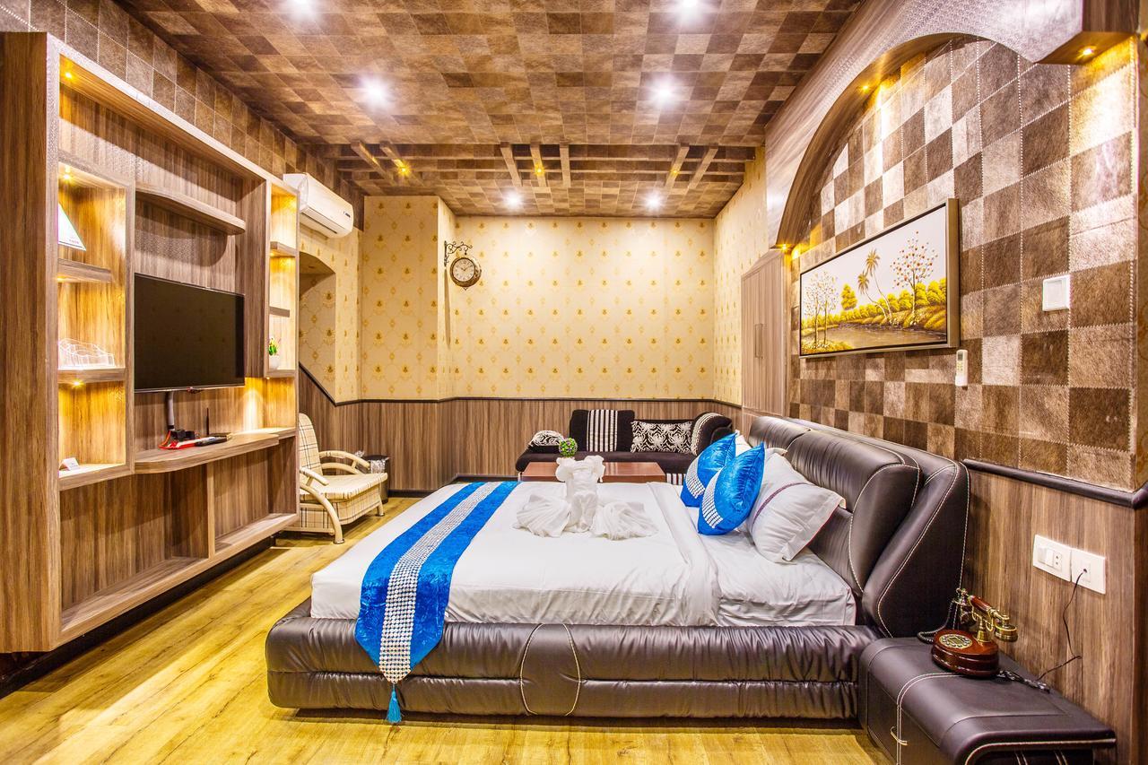 Royal Empire Boutique Hotel Катманду Екстериор снимка