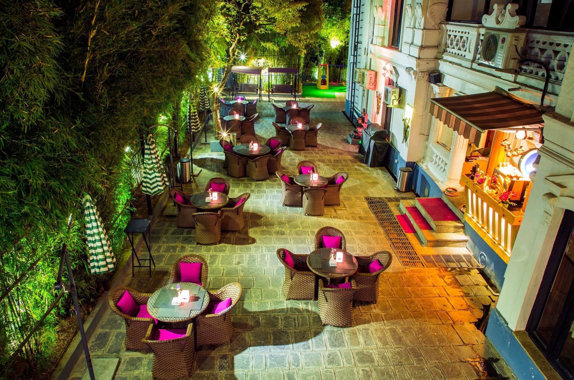 Royal Empire Boutique Hotel Катманду Екстериор снимка